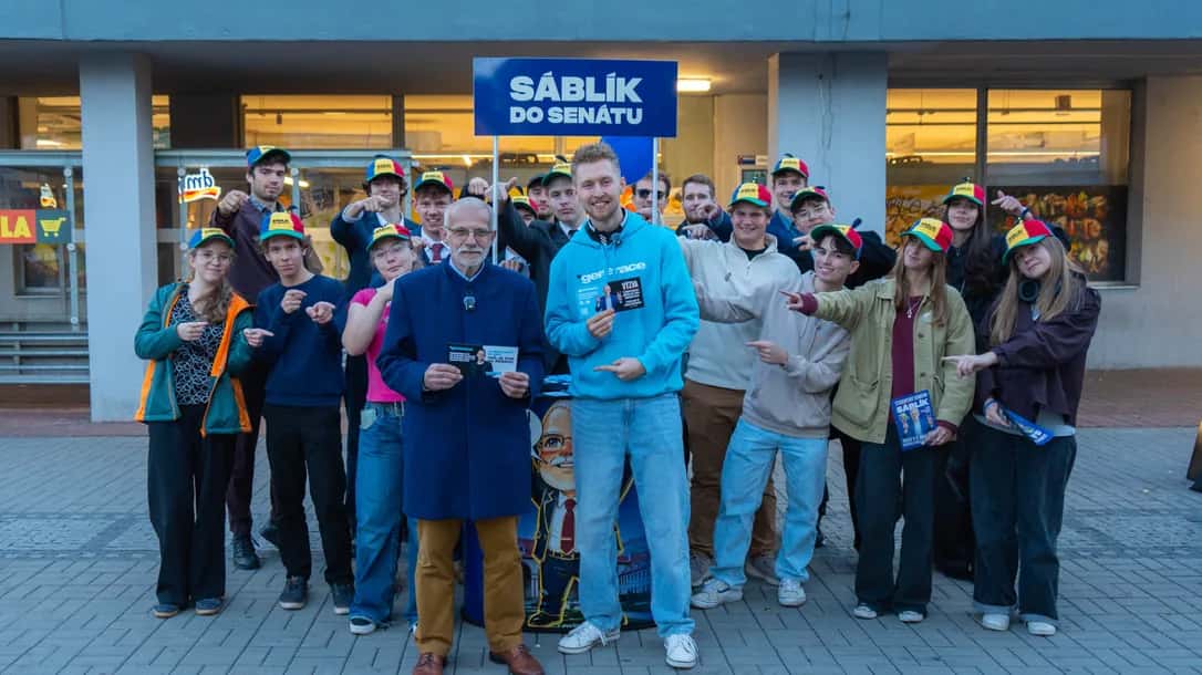 2 dny a rozdíl 2 444 hlasů: Finále senátních voleb začíná dnes ve 14:00